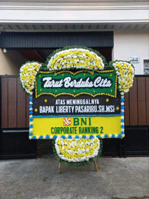 Papan Bunga Duka di Penumping