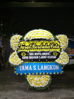 Papan Bunga Duka di Penumping