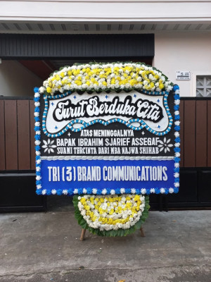 Papan Bunga Duka di Penumping
